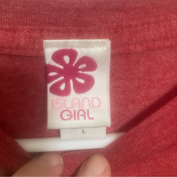 ⚡️Island Girl t shirt size large - Picture 3 of 3